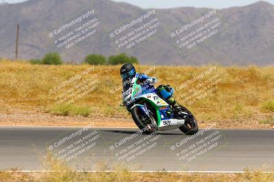 media/Apr-30-2023-CRA (Sun) [[020fcf5d43]]/Race 6-400 Expert-Amateur Supersport/